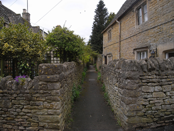 0405bourton on the water 3.jpg